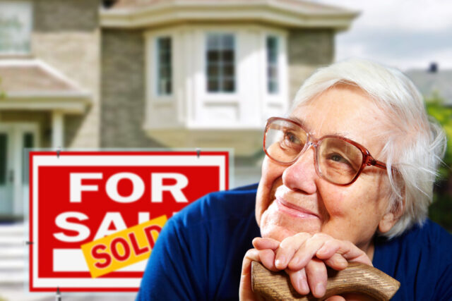 Senior real estate home selling
