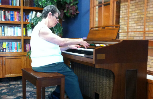 Lianna Marie's mom playing piano